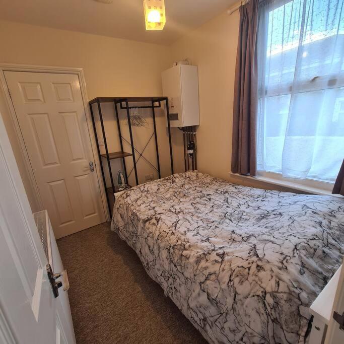 Groundfloor One Bedroom Apartment ライド エクステリア 写真